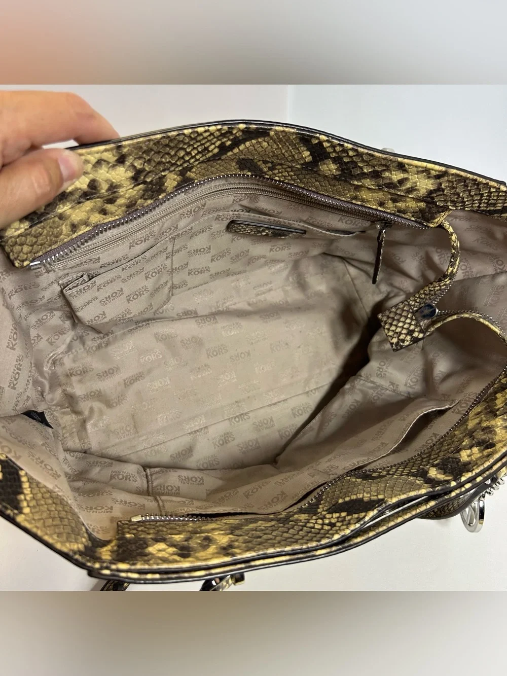 Michael Kors Snake-Print Leather Tote Doible Handle Shoulder Bag Purse Black Tan